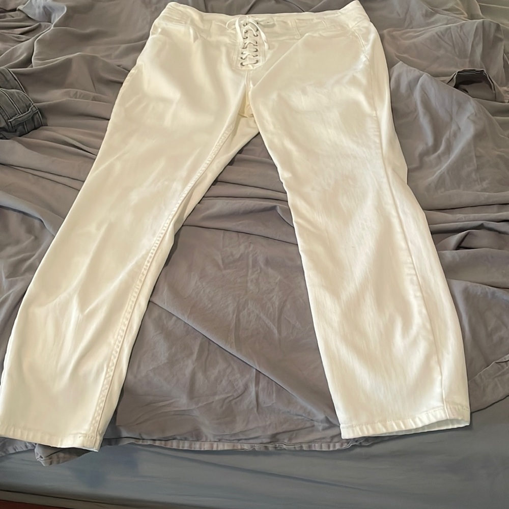 Free People CRVY white boyfriend jeans.
